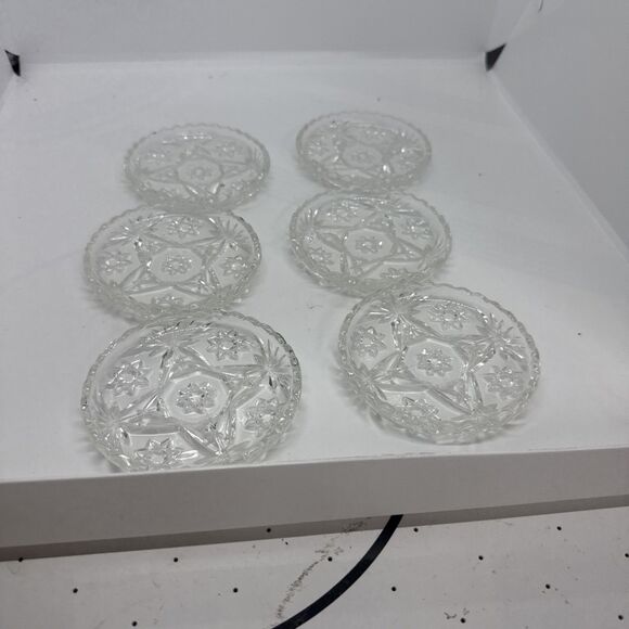 SET OF 6 VTG ANCHOR HOCKING PRESCUT CLEAR GLASS COASTERS SCALLOPED - Picture 1 of 4